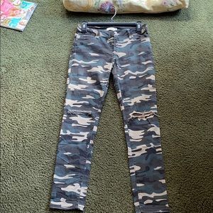 SOLD✨ Camo Print Jeans